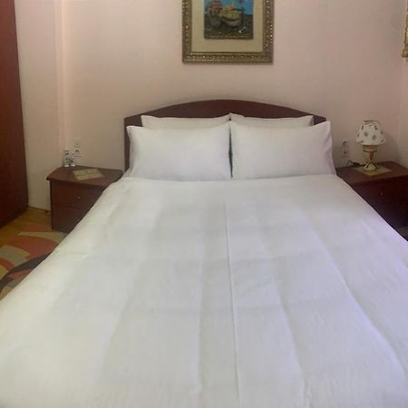 Korca Central Flat Eksteriør billede