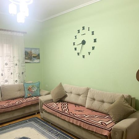 Korca Central Flat Eksteriør billede