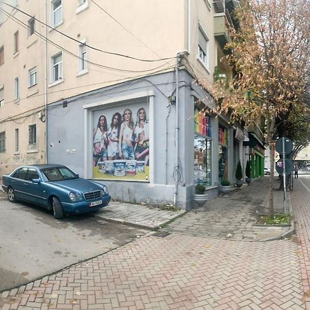 Korca Central Flat Eksteriør billede