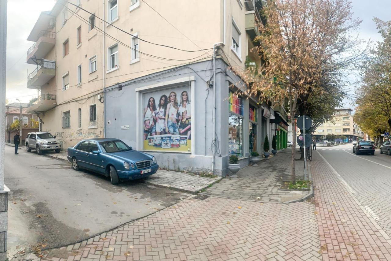 Korca Central Flat Eksteriør billede